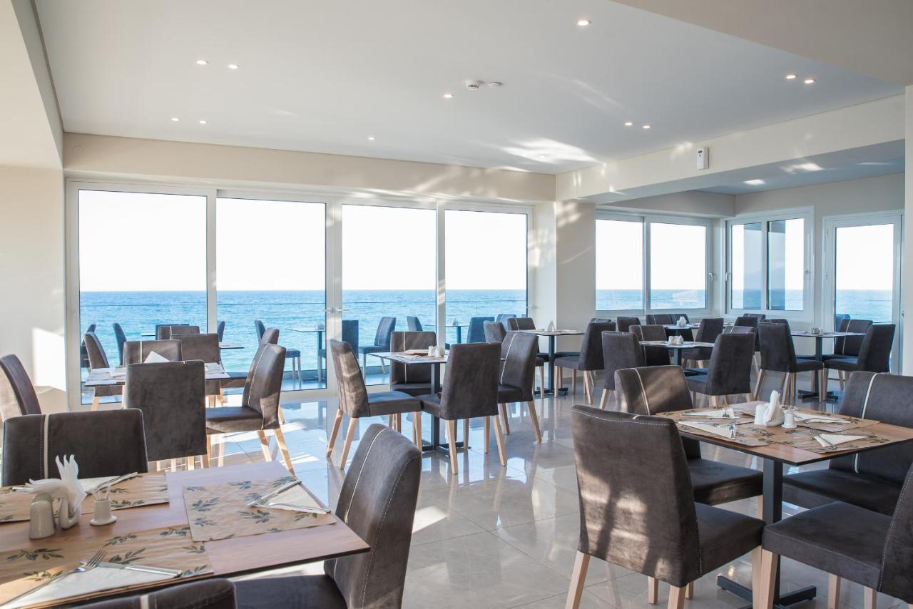 Golden Coast Boutique - Luxury Living Aparthotel Kypseli Bagian luar foto