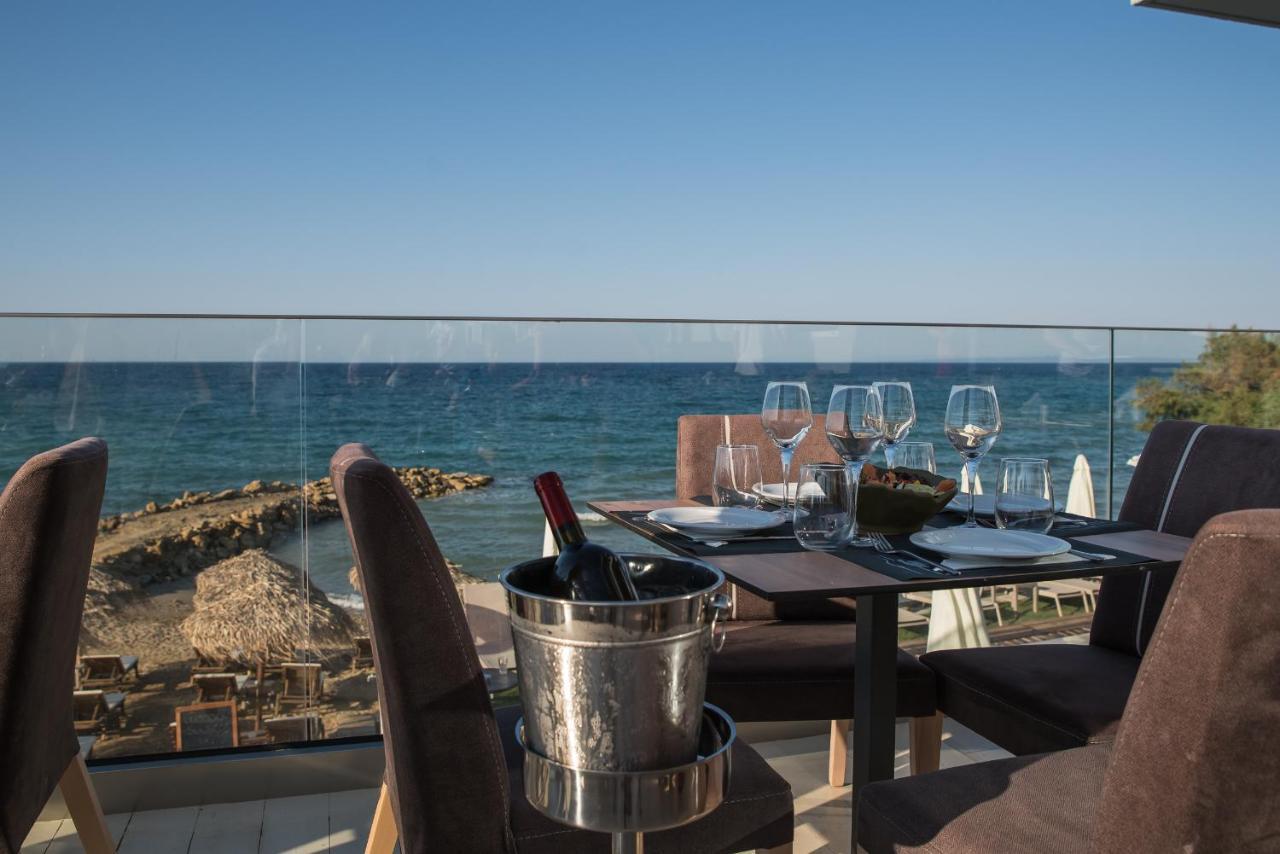 Golden Coast Boutique - Luxury Living Aparthotel Kypseli Bagian luar foto