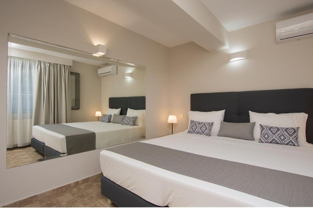 Golden Coast Boutique - Luxury Living Aparthotel Kypseli Bagian luar foto